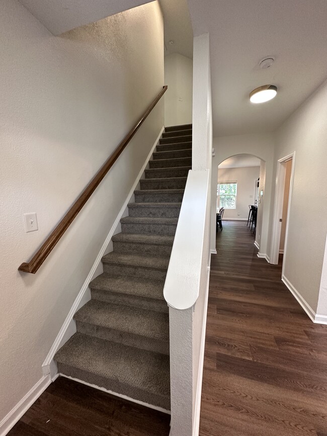 Building Photo - 1508 Baychester Ave