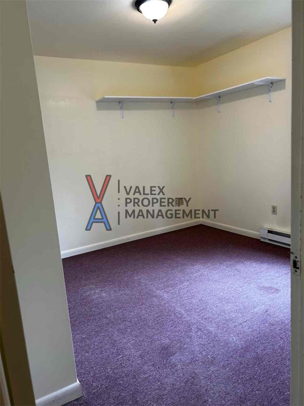 Foto del edificio - 361 Warren Ave