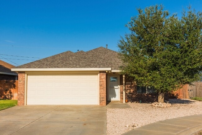 Building Photo - 5009 Blue Haven Dr