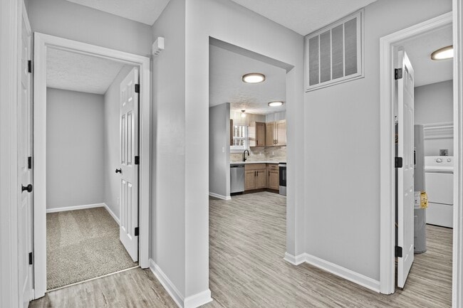 Building Photo - Mt. Tabor Apartments