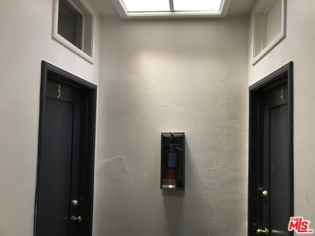 Foto del edificio - 1025 Locust Ave