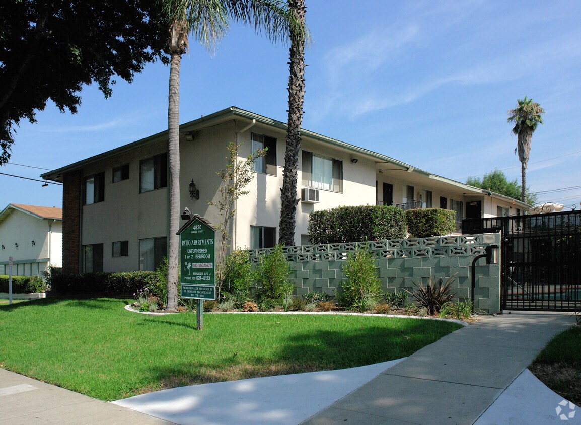 Foto del edificio - 4810 Canoga St
