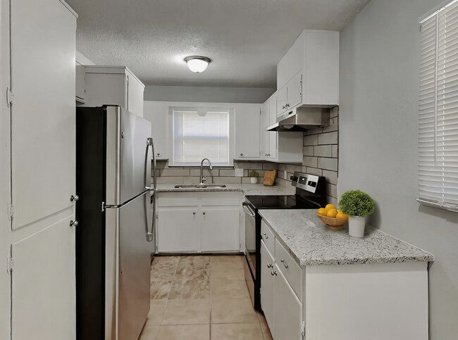 Foto del edificio - 140 NW Suzanne Terrace