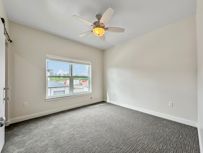 Building Photo - Stratford Pointe