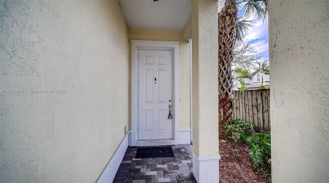 Building Photo - 7580 NW 114th Pl