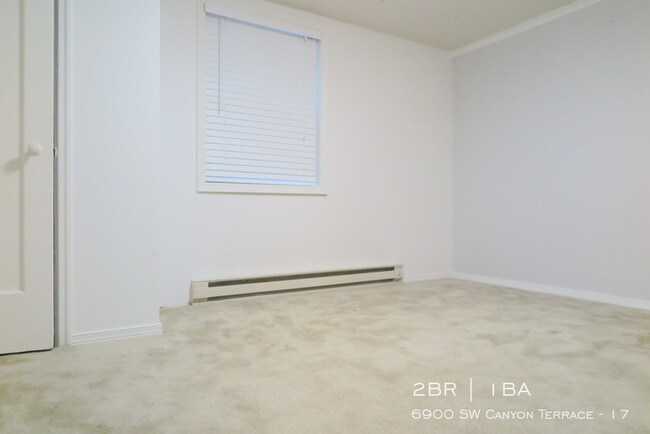 Foto del edificio - 6900 SW Canyon Terrace