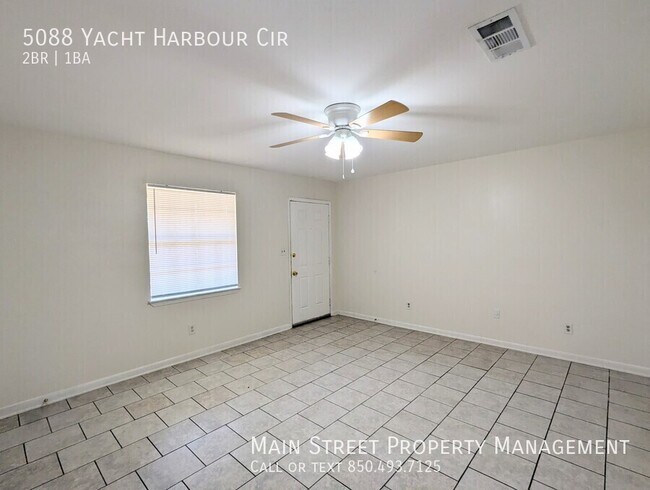 Foto del edificio - 5088 Yacht Harbor Cir