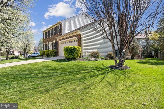 Building Photo - 13511 Fallen Oak Ct