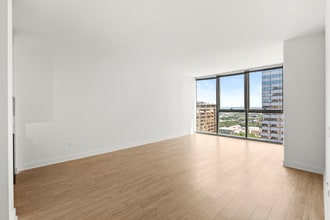 Building Photo - 174 N Michigan Ave