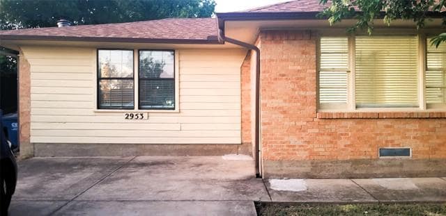 Building Photo - 2953 Primrose Ln