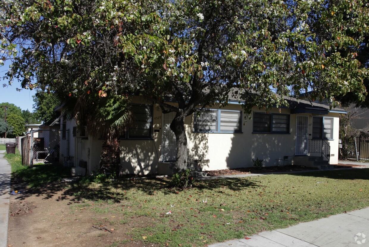 Building Photo - 4523 Jurupa Ave