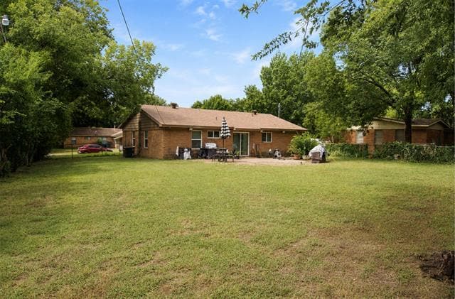 Building Photo - 8408 Monmouth Dr