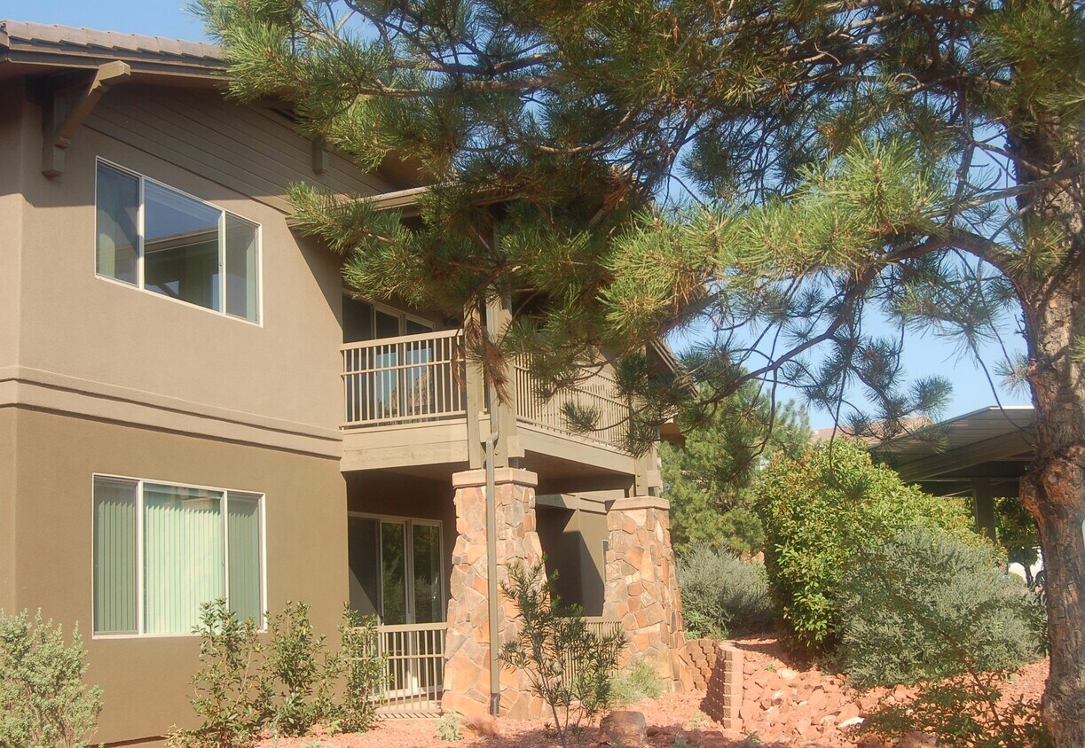 Front of Building - 2126 Javalina Trl