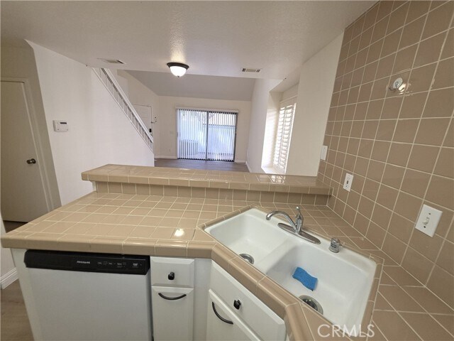 Foto del edificio - 19 Aruba St