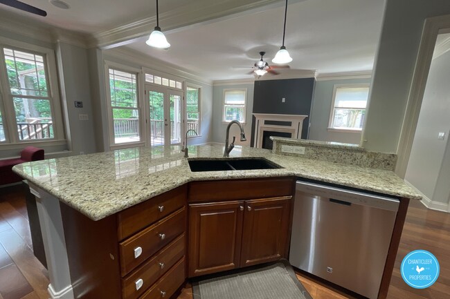 Foto del edificio - 8105 Last Oak Ct