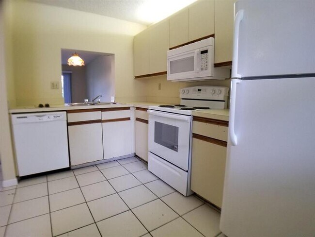 Foto del edificio - 9000 NW 28th Dr