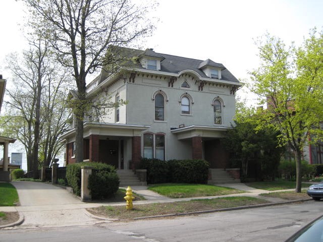 Foto principal - 129 Lafayette Ave NE