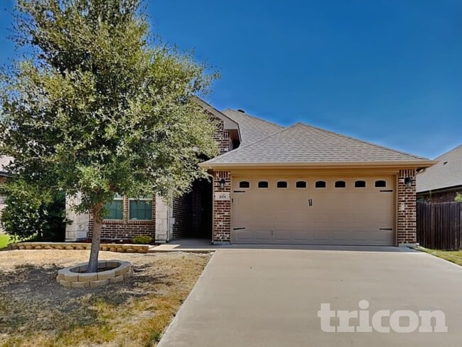 Building Photo - 208 Carson Dr