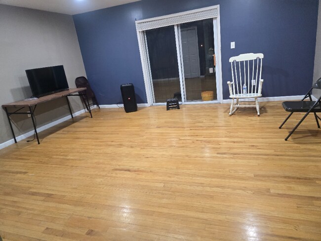 Foto del edificio - 529 Linden Ave