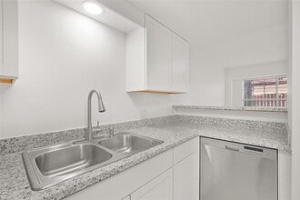 Building Photo - 3371 Continental Dr