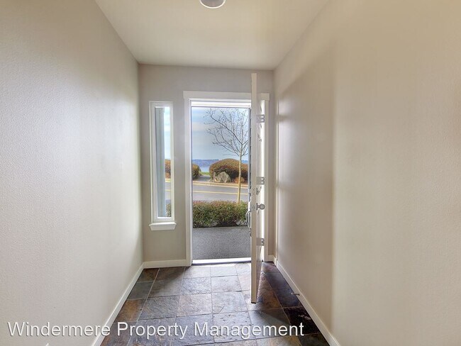 Foto del edificio - 2 br, 2.5 bath House - 10939 E Villa Monte Dr