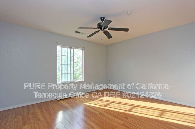 Foto del edificio - 36308 Cosimo Ln