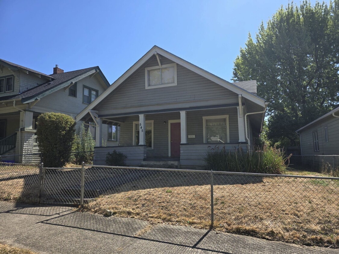 Primary Photo - 545 NE Jackson St