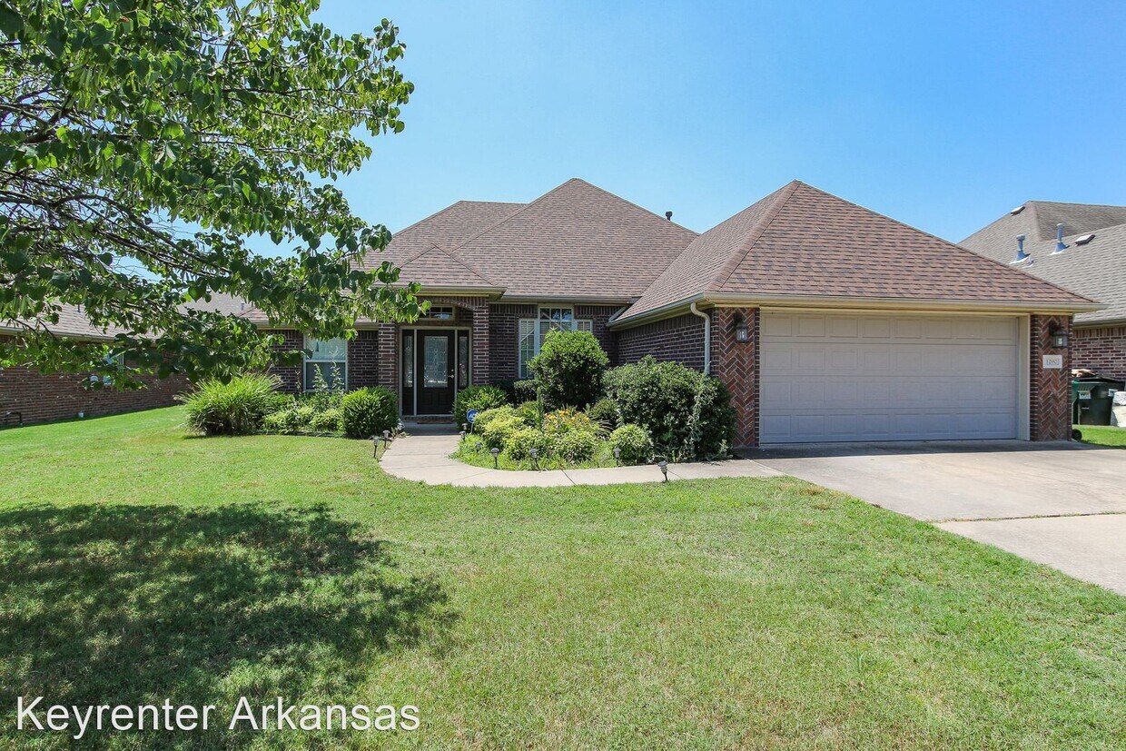 3 br, 3 bath House 1260 Torbay Trce House Rental in Centerton, AR