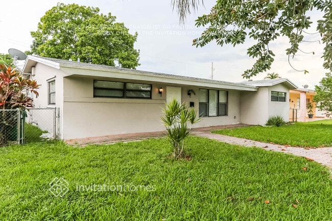 Building Photo - 6516 SW 33rd St