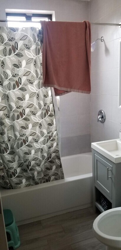 Building Photo - 6938 79th St