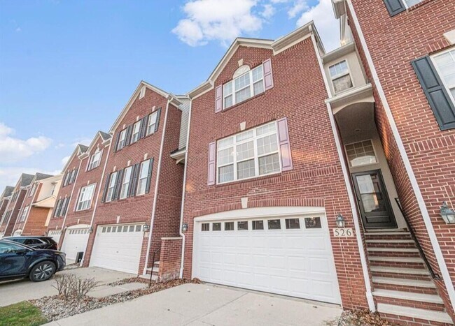 Foto del edificio - 526 Cherry Orchard Rd