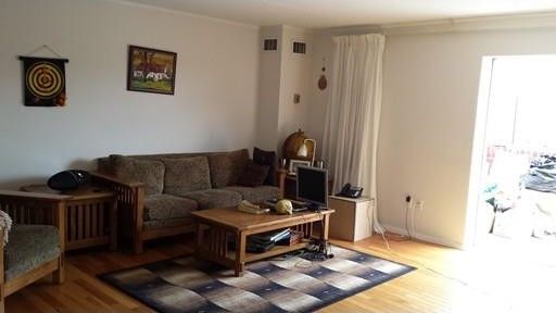Foto del edificio - 50 Broadlawn Park