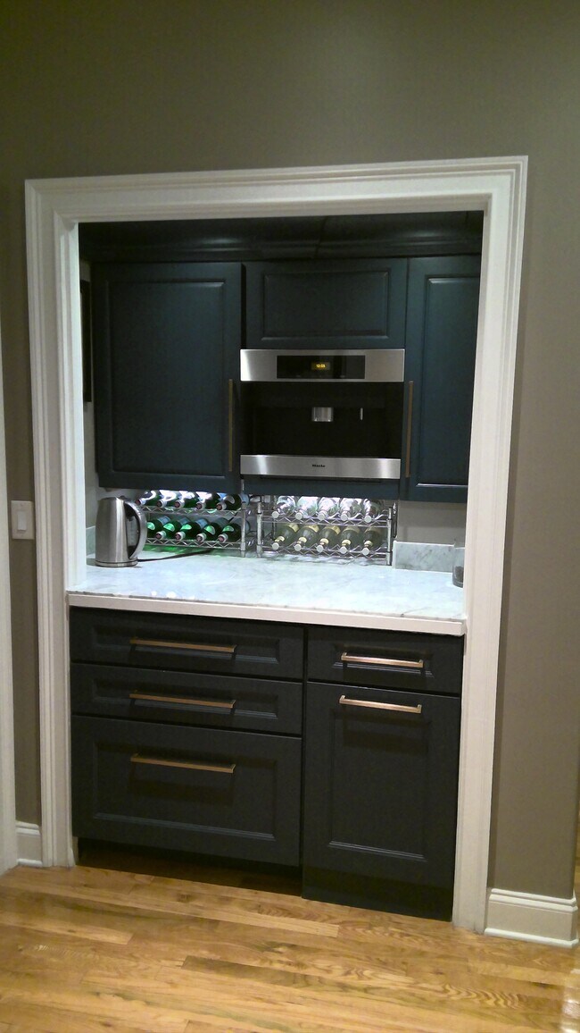 Foto del edificio - 6640 Ashebrooke Dr