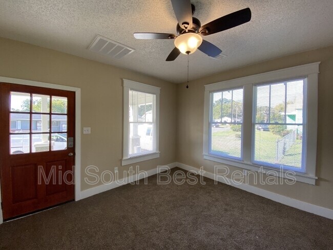 Foto del edificio - 4204 W 24th St