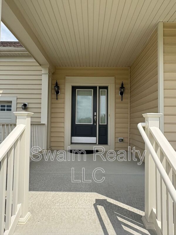 Building Photo - 1074 E Davinci Dr