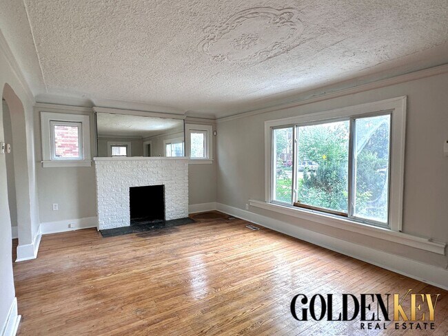 Building Photo - !!Now Presenting!! Amazing new updated 3 B...