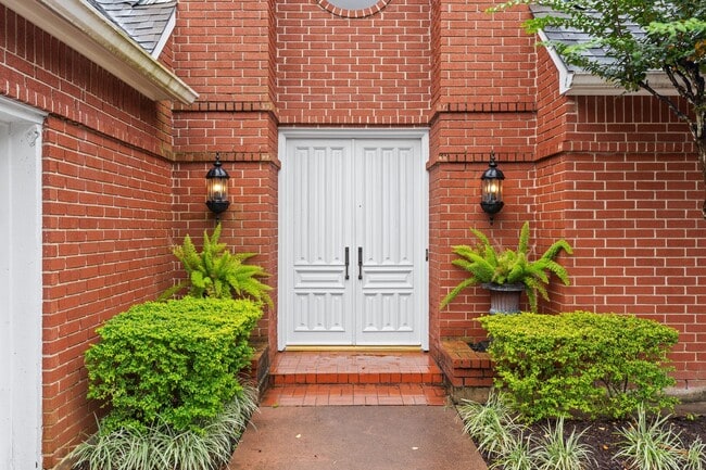Photo - 230 Lakeside Blvd (Sugar Land, TX) House