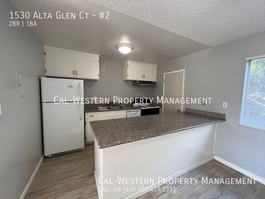Building Photo - 1530 Alta Glen Ct