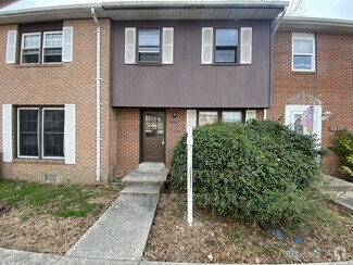 Building Photo - 5209 Heritage Dr