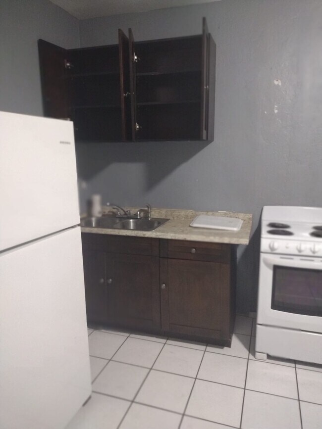 Foto del edificio - 165 NW 125th St