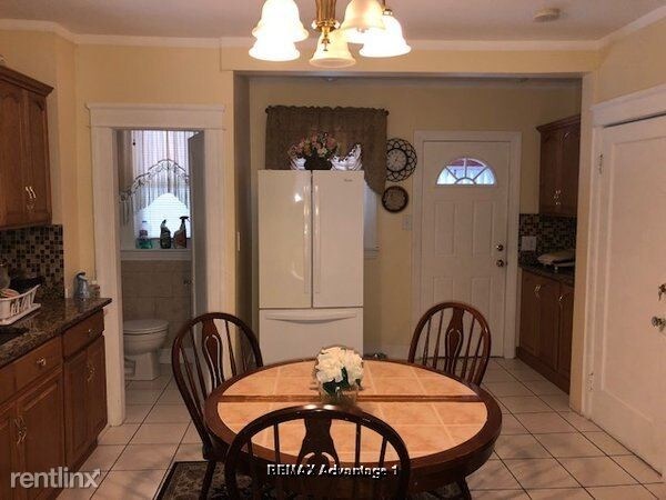 Building Photo - 3 br, 1.5 bath House - 12 Rob Roy Rd