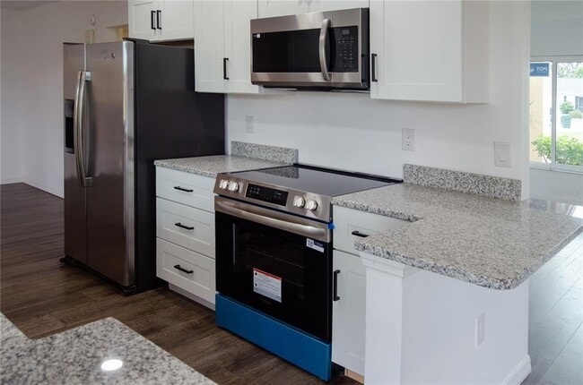 Foto del edificio - 1355 Kirkwood Ln