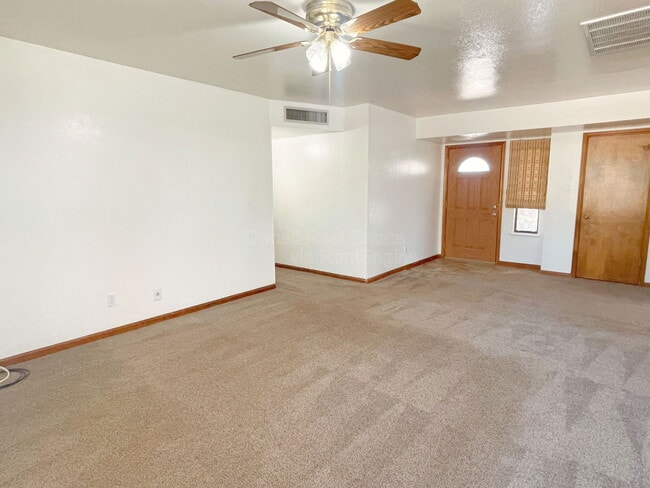 Foto del edificio - 35424 N 15th Ave