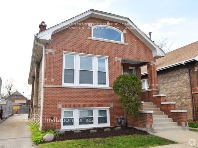 Building Photo - 2428 Ridgeland Ave