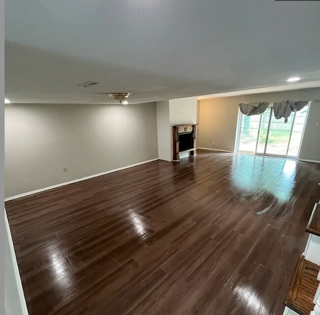 Foto del edificio - 3636 Taliluna Ave