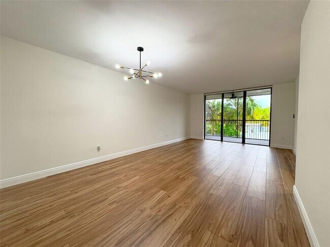 Building Photo - 2900 NW 42nd Ave