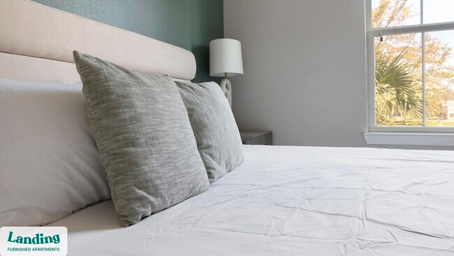 Foto del edificio - 215 Hunters Lk Wy