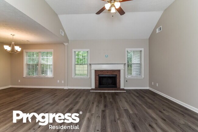 Foto del edificio - 414 Spring Falls Dr