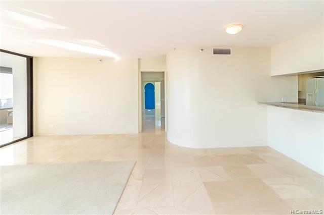 Building Photo - 581 Kamoku St
