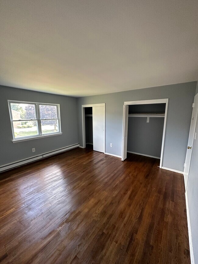 1 Windsor Ter Unit 1f, Freehold, NJ 07728 Condo for Rent in Freehold, NJ